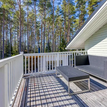 Maentyhovi Incl Washing Machine, Jacuzzi For Extra Fee, Summer Kitchen Extra Fee